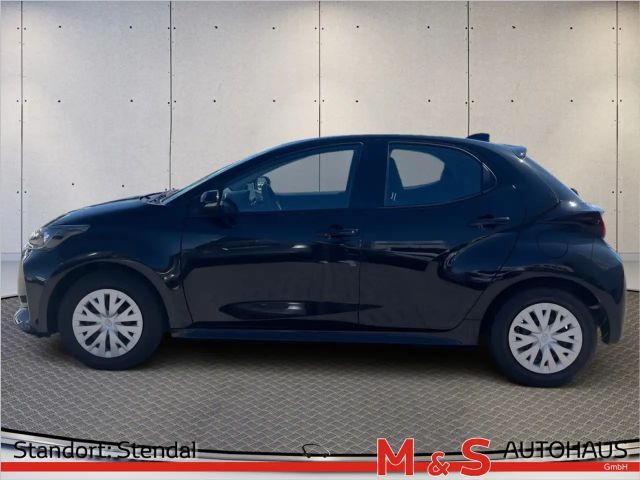 Toyota Yaris 1.0 VVT-i Basis