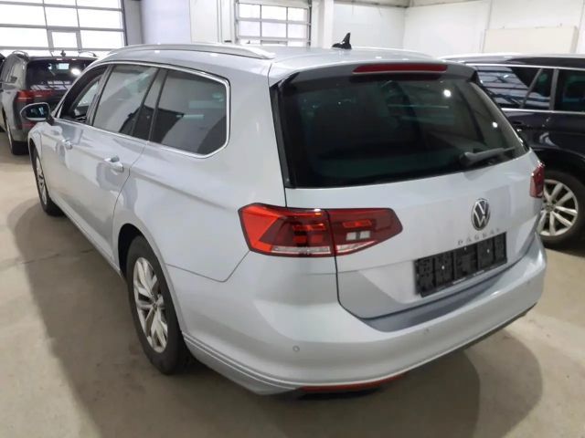 Volkswagen Passat 2.0 TDI Business DSG Variant