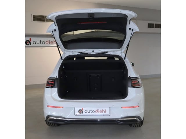 Volkswagen Golf 1.5 eTSI DSG Golf VIII