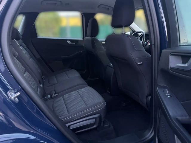 Ford Kuga Cool & Connect Hybrid