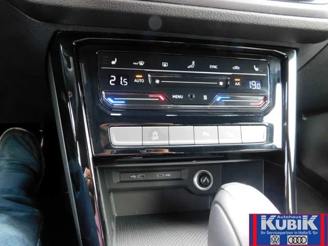 Volkswagen Touran 2.0 TDI DSG R-Line