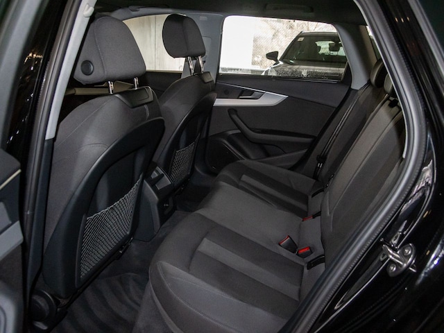 Audi A4 35 TFSI Avant S-Tronic