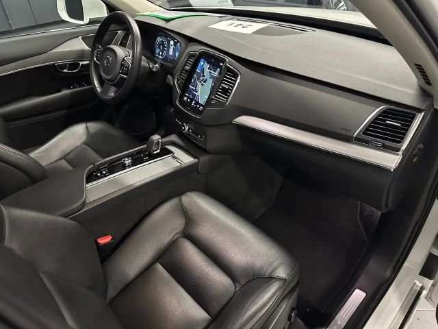 Volvo XC90 AWD Momentum