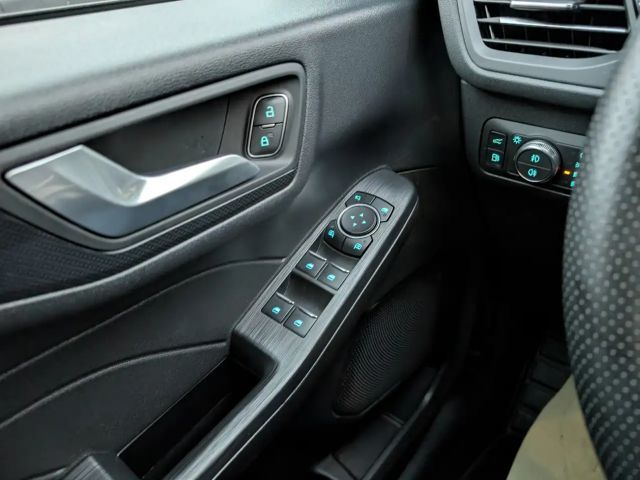 Ford Kuga Plug in Hybrid ST Line X