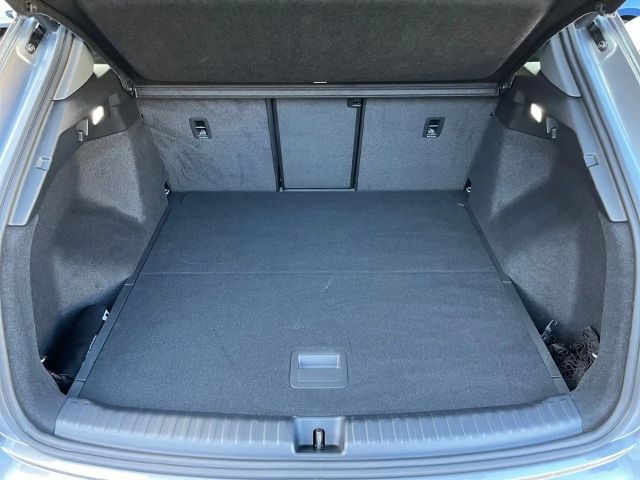 Audi Q4 e-tron 45 / MMI-Navi+, Standklima, LED, RFK