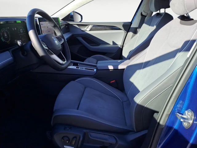 Volkswagen Passat 1.5 eTSI Business DSG Variant