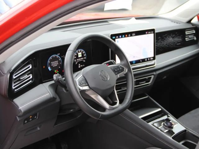 Volkswagen Tiguan 1.5 eTSI Elegance Elegance