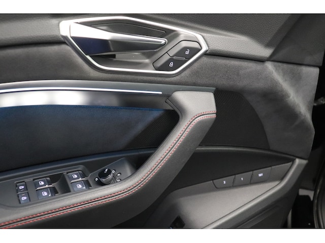 Audi Q8 e-tron 55 Quattro S-Line