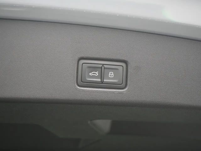 Audi Q4 e-tron ACC NAVI KAM PDC LED