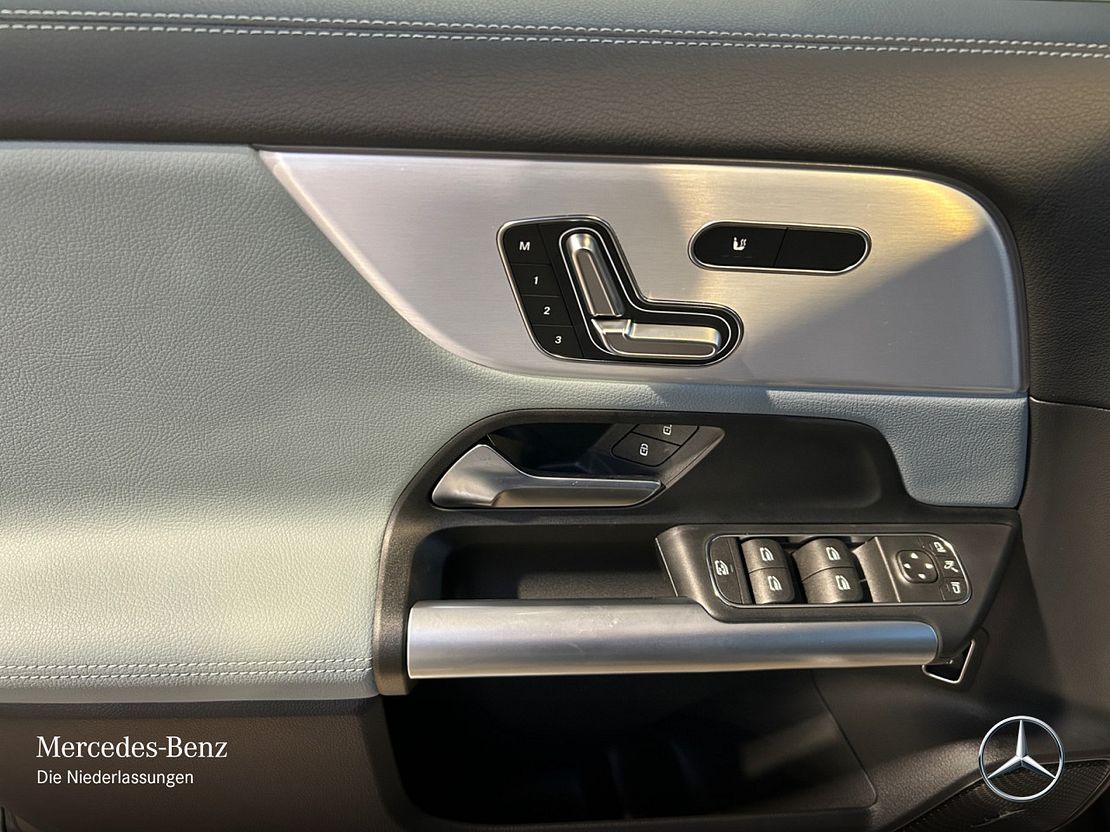 Mercedes-Benz EQA 300 4MATIC