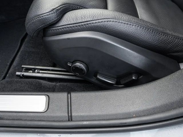 Volvo V60 Cross Country AWD Plus