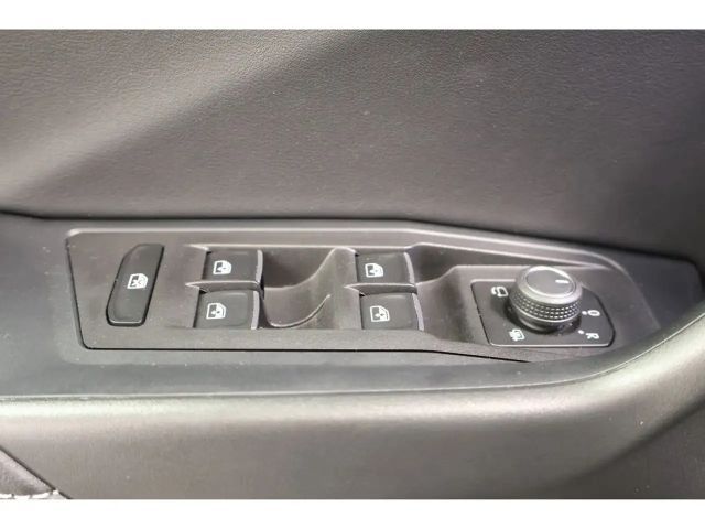 Volkswagen T-Roc 1.5 TSI DSG R-Line