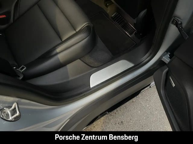 Porsche Taycan 4S Cross Turismo