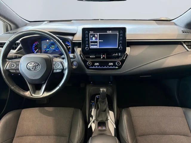 Toyota Corolla Hybride Team D