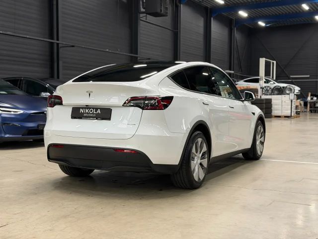 Tesla Model Y AWD Long Range