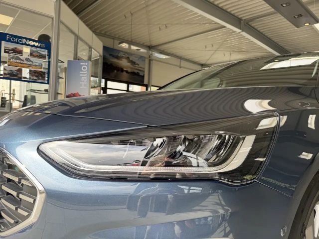 Ford Focus Titanium Wagon