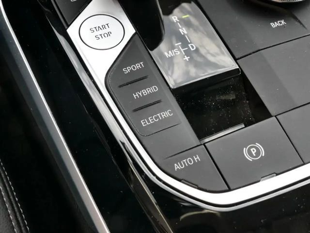 BMW 330 330e Touring