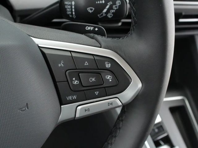 Volkswagen Golf DSG Life Variant