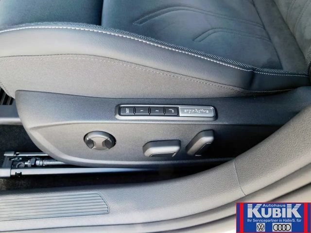 Volkswagen Golf 1.5 eTSI DSG IQ.Drive Style