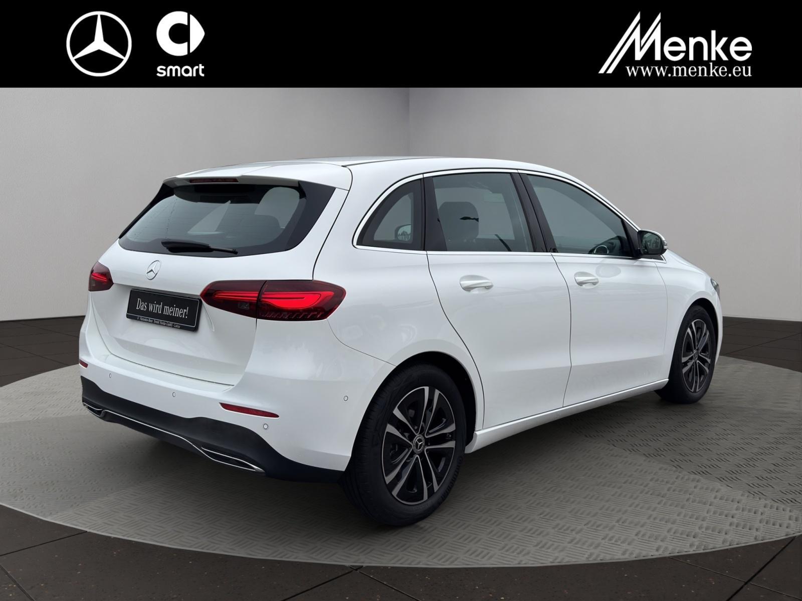 Mercedes-Benz B 180 Sedan