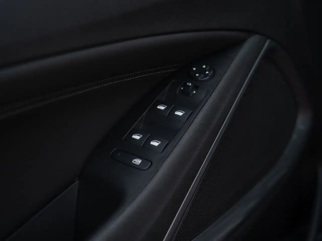 Opel Crossland X Crossland*NAVI*DAB*LED*SITZHZG*LENKHZG*ALL BLACK