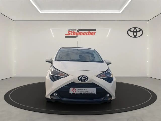 Toyota Aygo Hatchback Play Team D