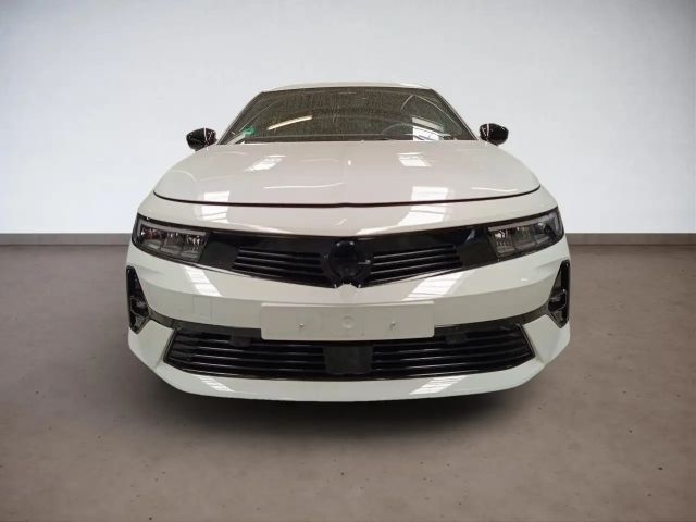 Opel Astra GS-Line Grand Sport