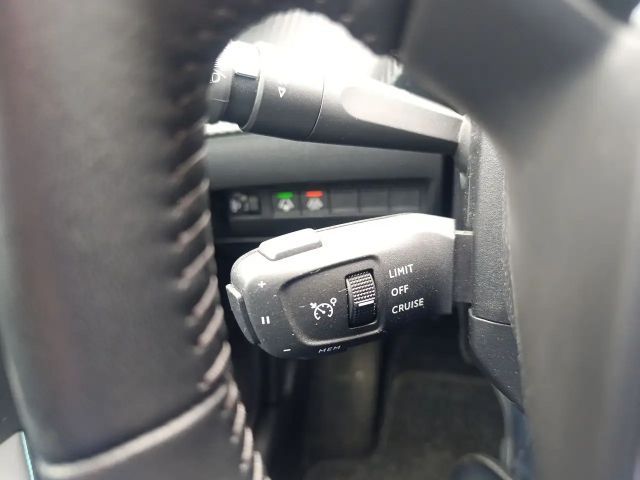 Peugeot E-208 Allure Pack