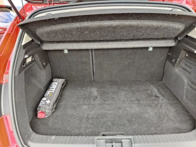 Renault Captur E-Tech Intens