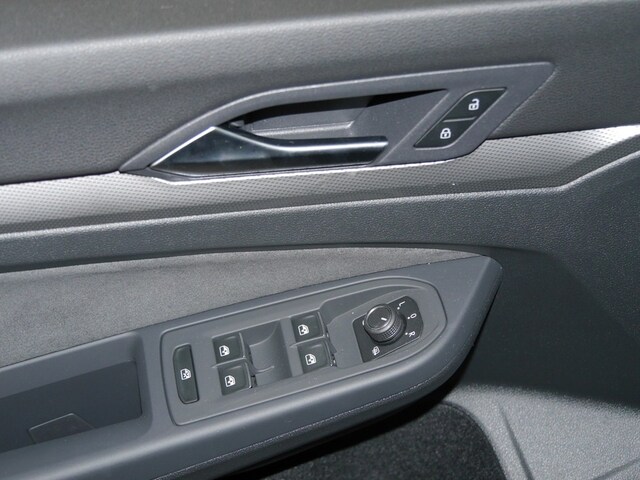 Volkswagen Golf 2.0 TDI DSG Style Variant