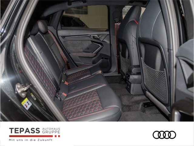 Audi RS3 Quattro S-Tronic Sedan