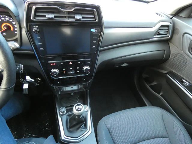 SsangYong Tivoli 2WD Quartz