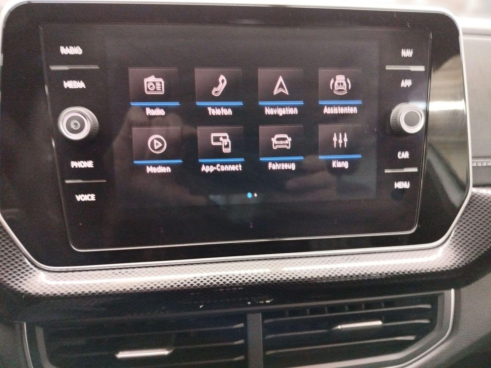 Volkswagen T-Cross IQ.Drive R-Line