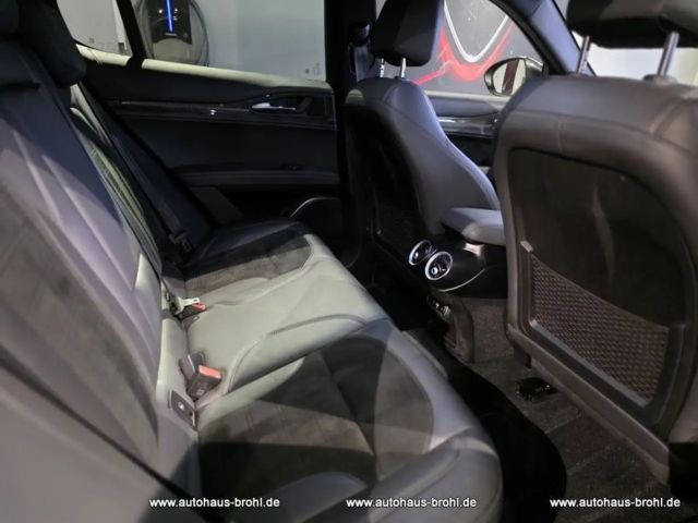 Alfa Romeo Stelvio Q4 Quadrifoglio