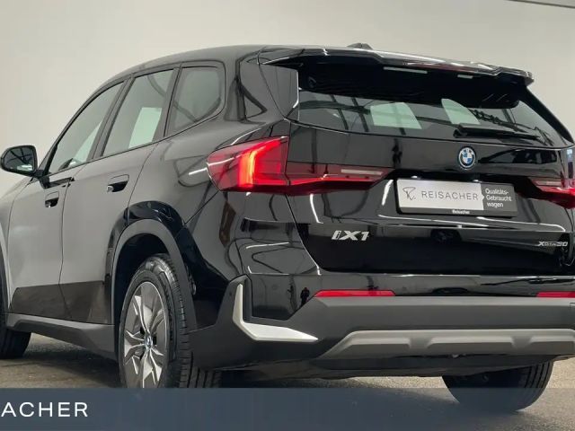 BMW X1 IX1 A XDRIVE30 AHK,Autom