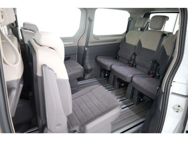 Volkswagen Multivan 2.0 TDI IQ.Drive Life T7