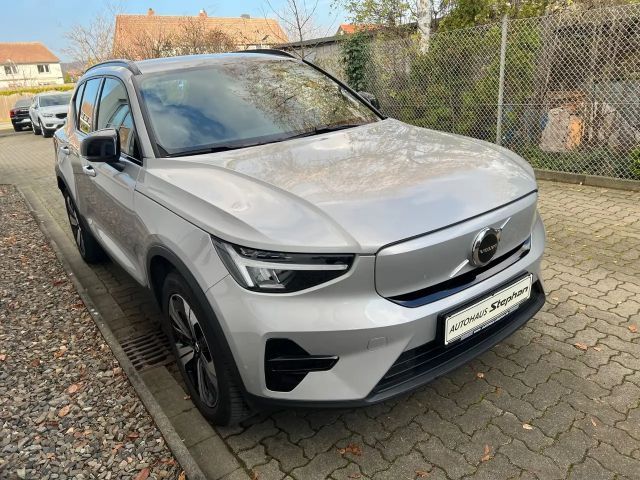 Volvo XC40 AWD Plus Recharge Twin Engine
