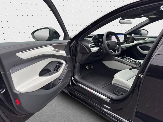 Audi A6 Avant Quattro S-Tronic