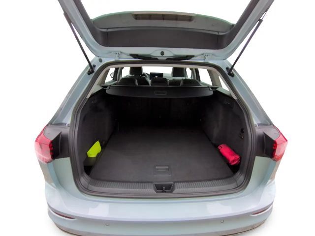 Volkswagen Golf 1.5 eTSI DSG Golf VIII Variant