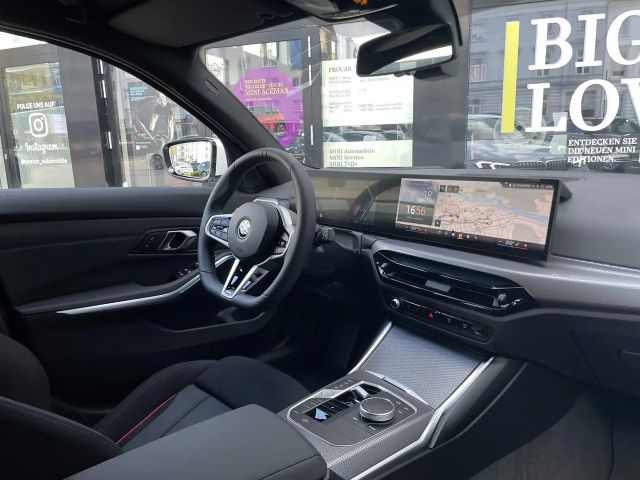 BMW 330 330e M-Sport Touring xDrive