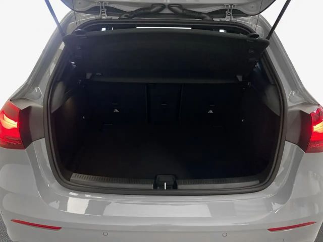 Mercedes-Benz A 35 AMG AMG Line