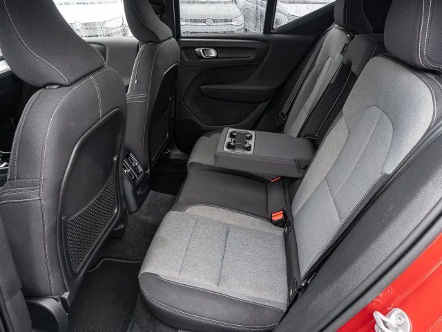 Volvo XC40 Dark Plus T4