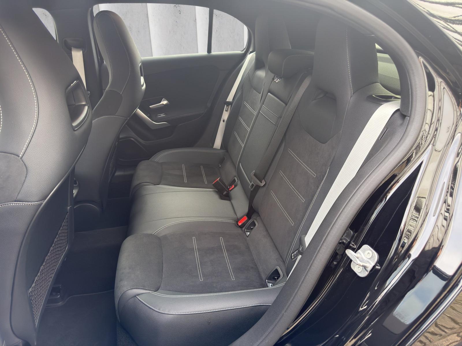 Mercedes-Benz A 200 AMG Line