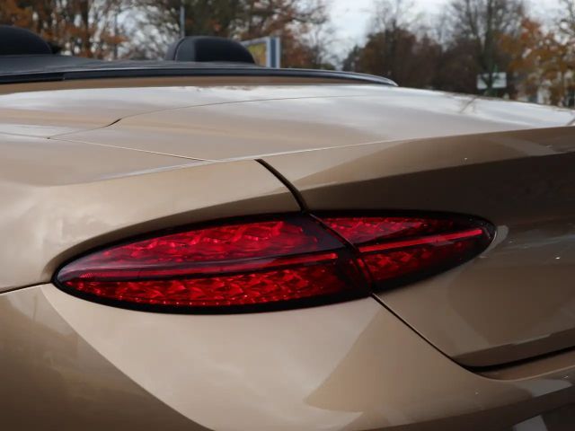 Bentley Continental GTC Hybrid V8