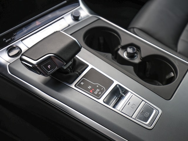 Audi A6 40 TDI Avant S-Tronic