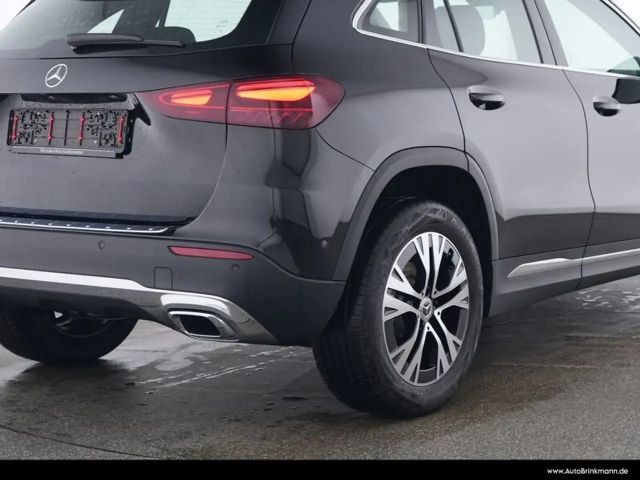 Mercedes-Benz GLA 200 Progressive