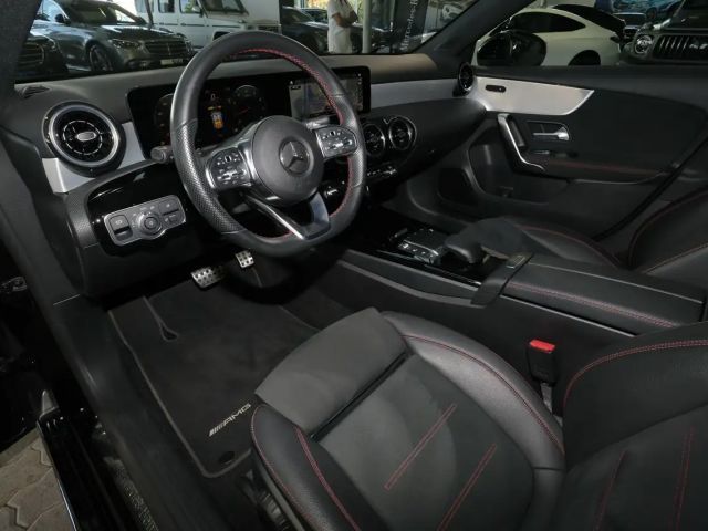 Mercedes-Benz A 180 AMG Line