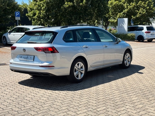 Volkswagen Golf 1.5 eTSI DSG Life Variant