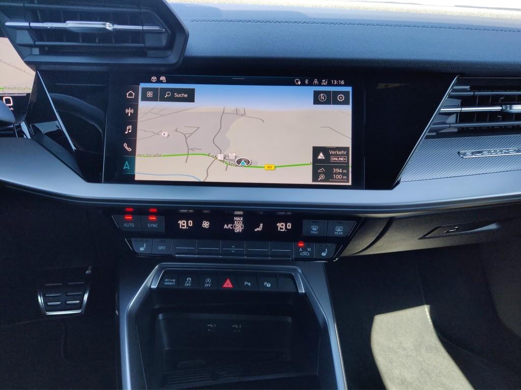 Audi S3 Quattro S-Tronic Sedan Sportback