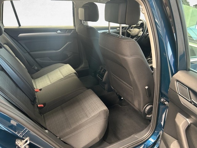 Volkswagen Passat 2.0 TDI Business DSG Variant